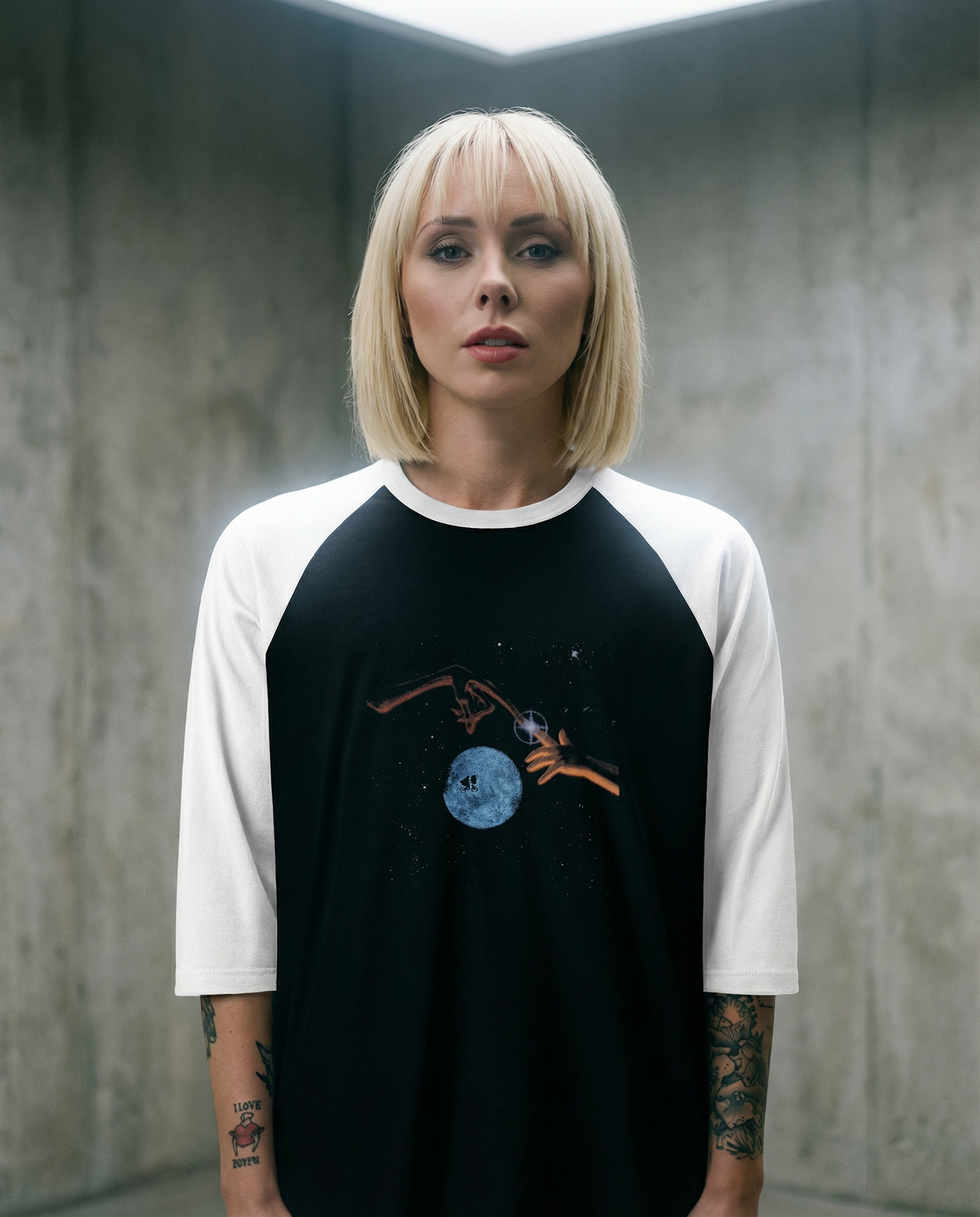 ET The Extra Terrestrial - Unisex Three-Quarter Sleeve Raglan Shirt