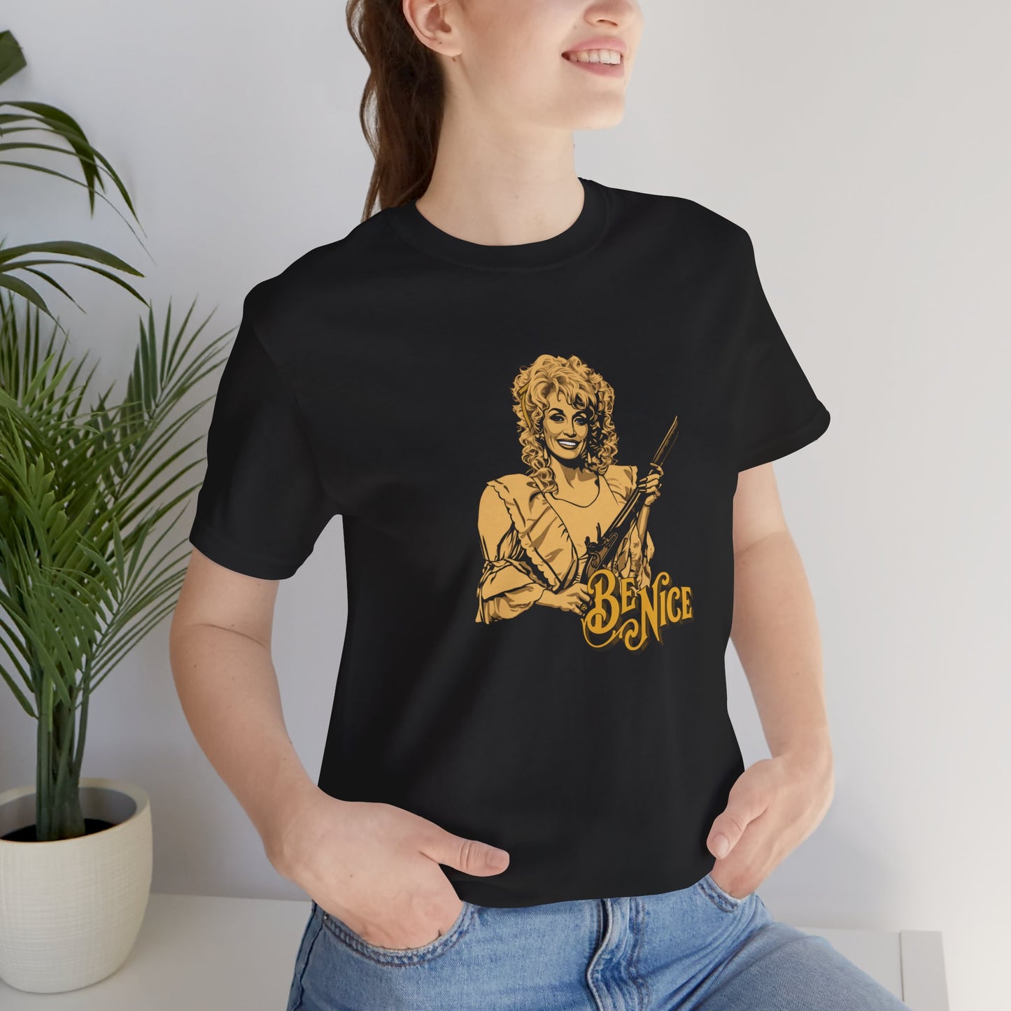 Dolly says "Be Nice” vintage style T-Shirt